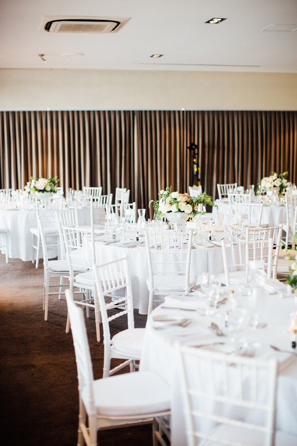 Sự thanh lịch của ghế Tiffany